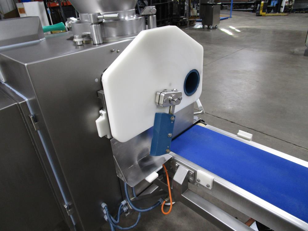 Reiser Vemag Robot HP12E Vacuum Filler with Dough Cutoff